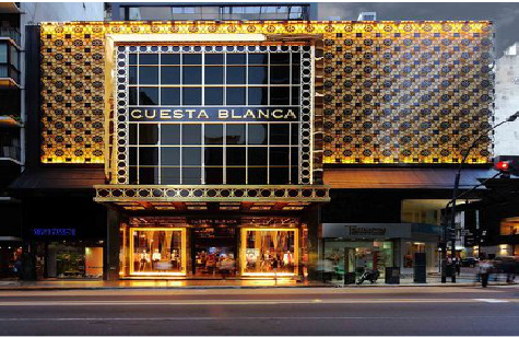 仁寿门头设计与商业空间的纽带。